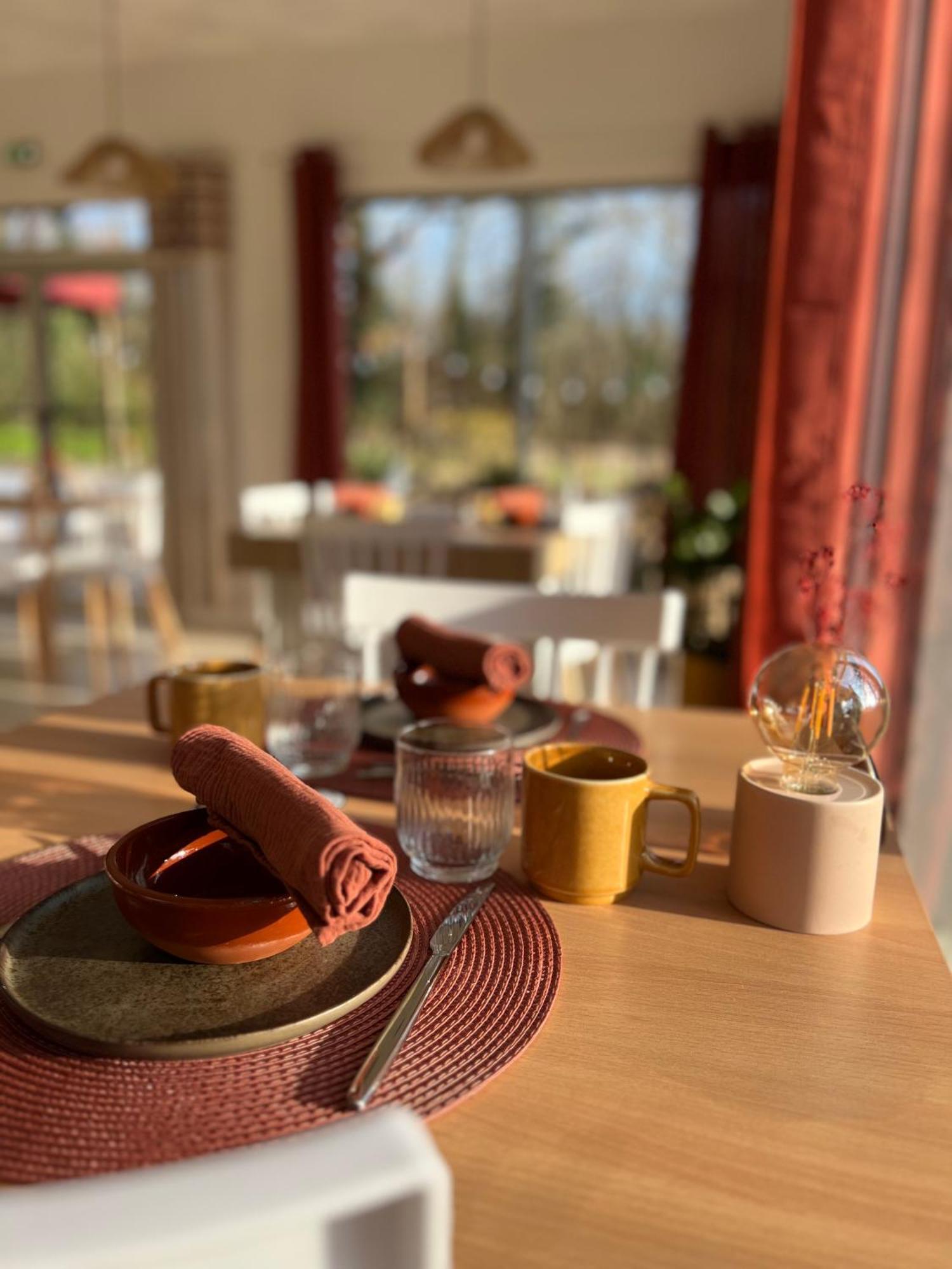 Motel Les Broussailles Mesves-sur-Loire Exteriér fotografie