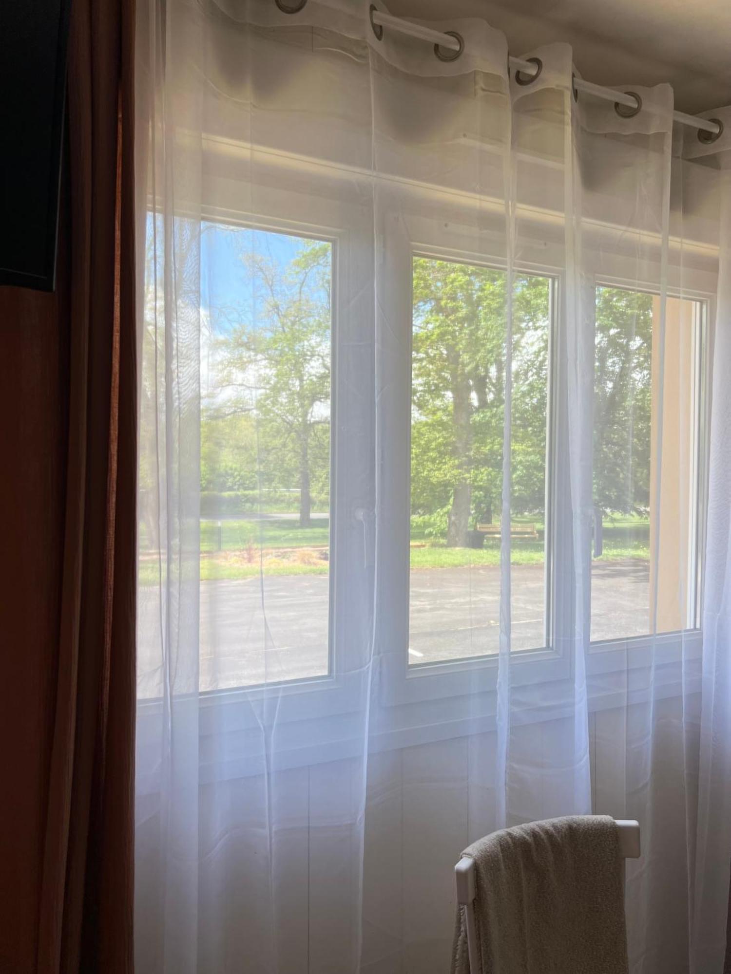 Motel Les Broussailles Mesves-sur-Loire Exteriér fotografie