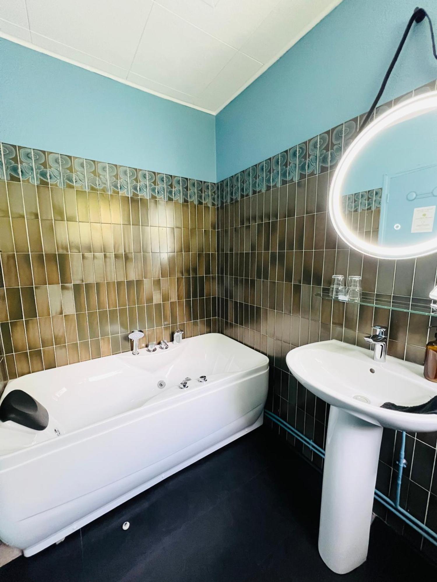 Motel Les Broussailles Mesves-sur-Loire Exteriér fotografie